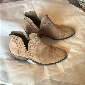 Women's Tan Ankle Boots